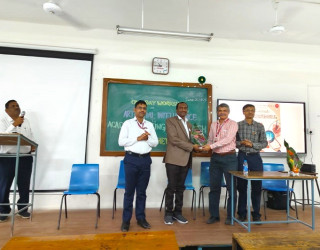 SVPM’s College of Pharmacy, Malegaon Bk, Hosts Workshop on Artificial Intelligence in Academic Writing and Research